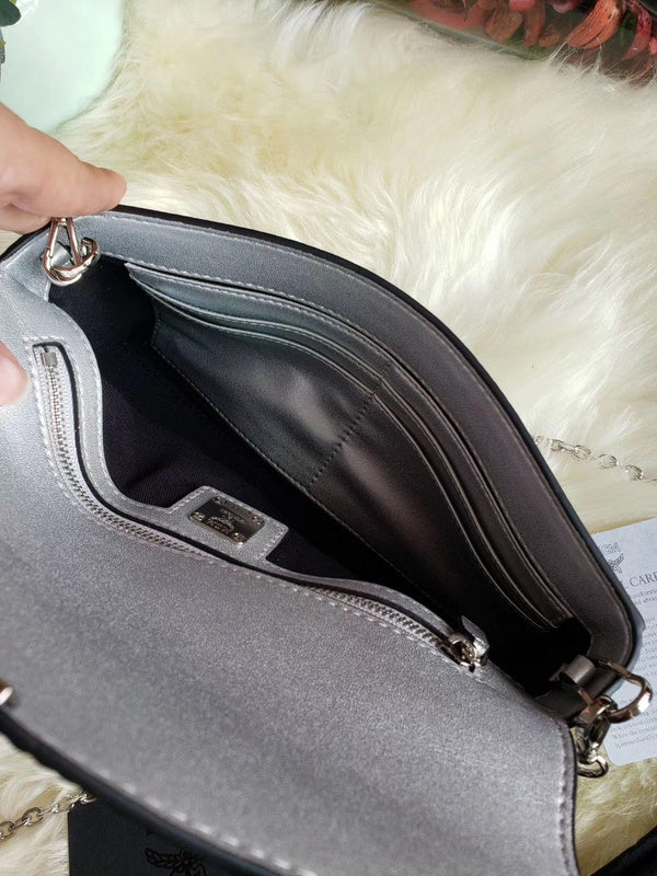 Luxurious Totes - Latest - 7886