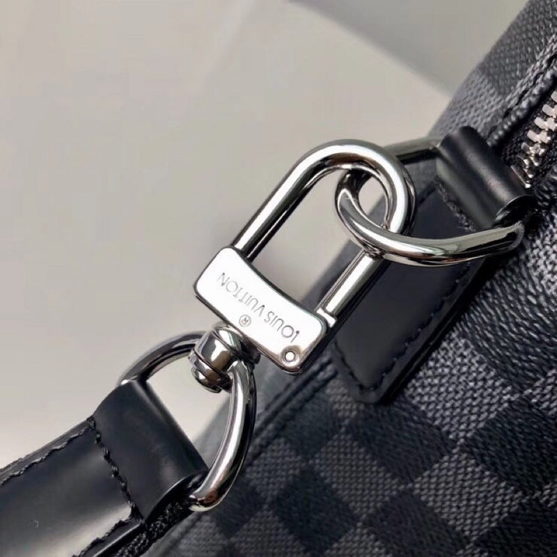 LOV - Luxurious Totes - 2546