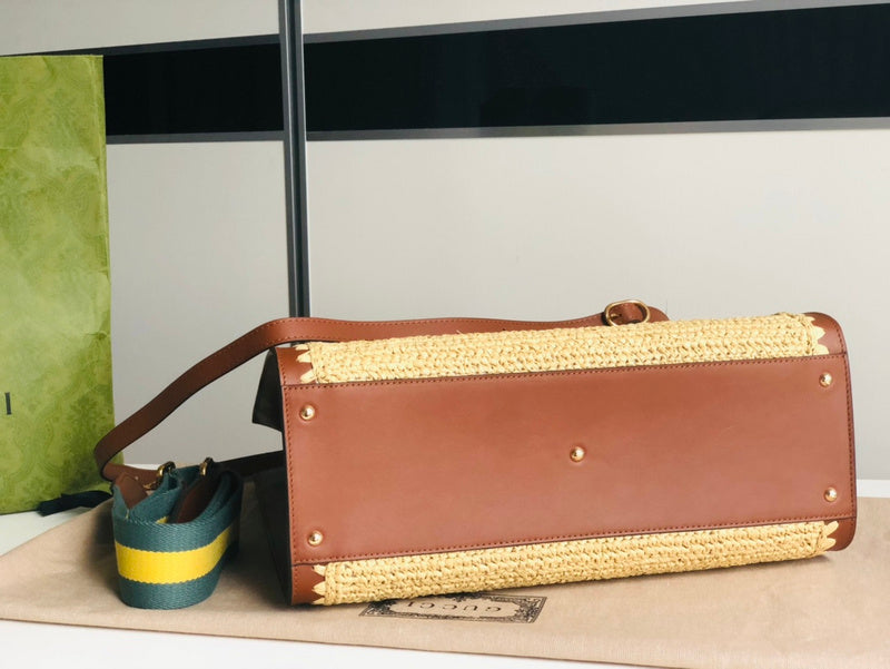 GUI - Luxurious Totes - 302