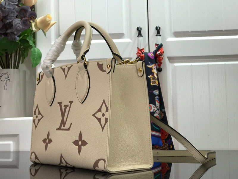 LOV - Luxurious Totes - 2487