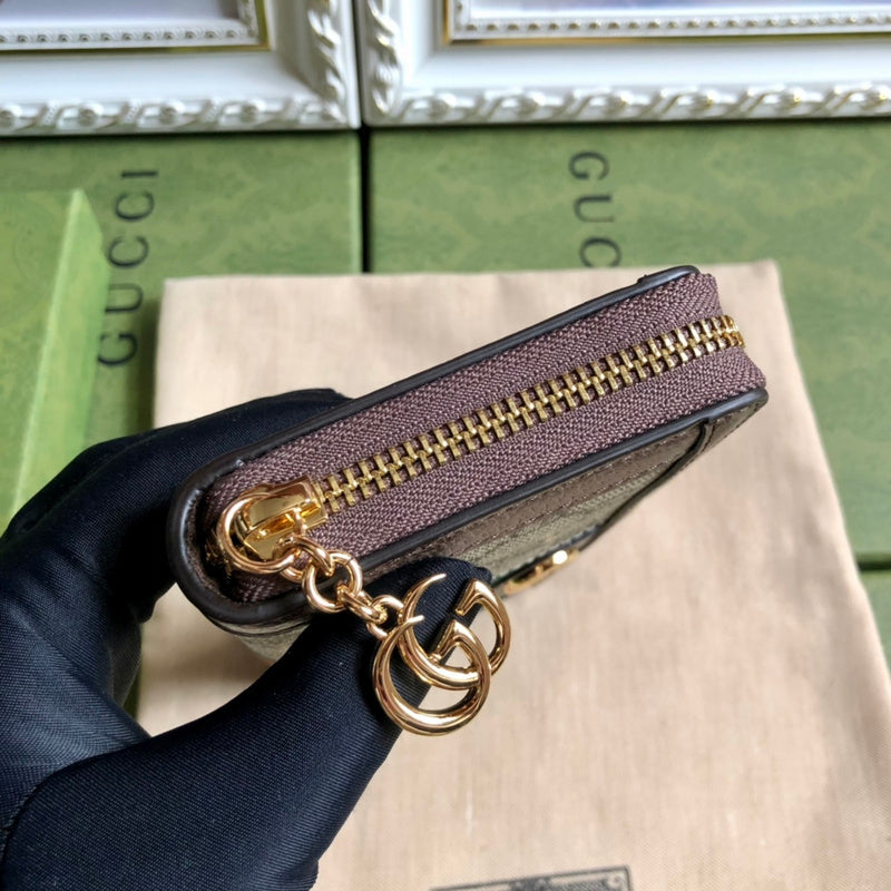 GUI - Luxurious Totes - 189