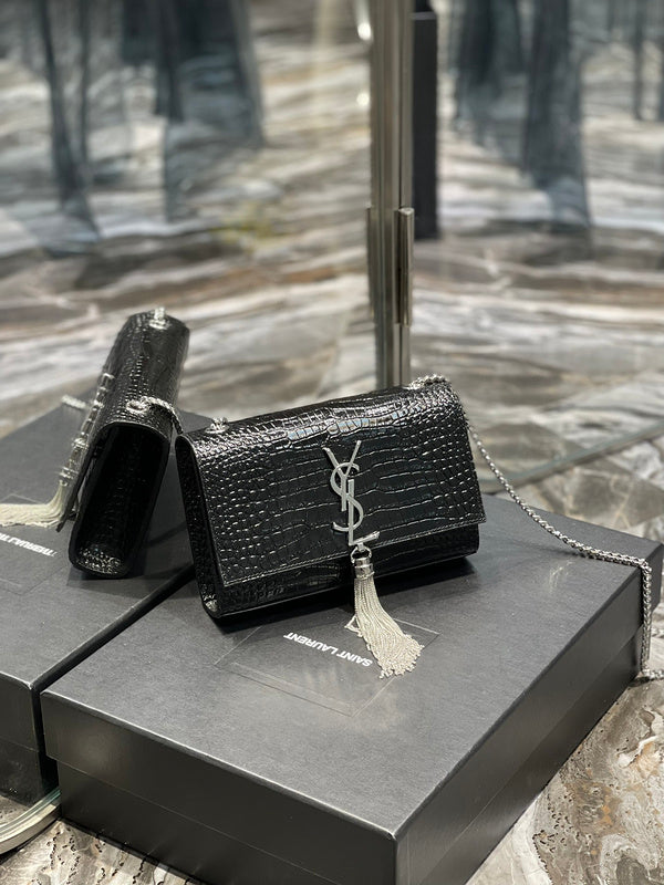 Luxurious Totes - Latest - 8519