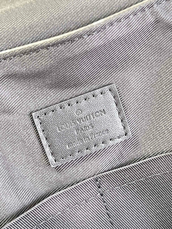 LOV - Luxurious Totes - 1798