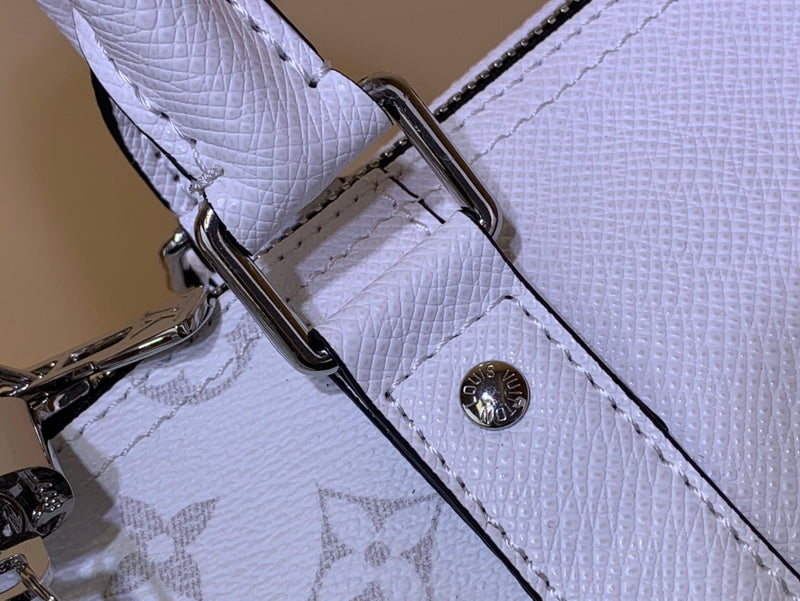 LOV - Luxurious Totes - 282