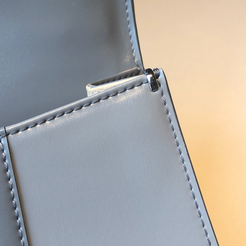 Luxurious Totes - Latest - 6134