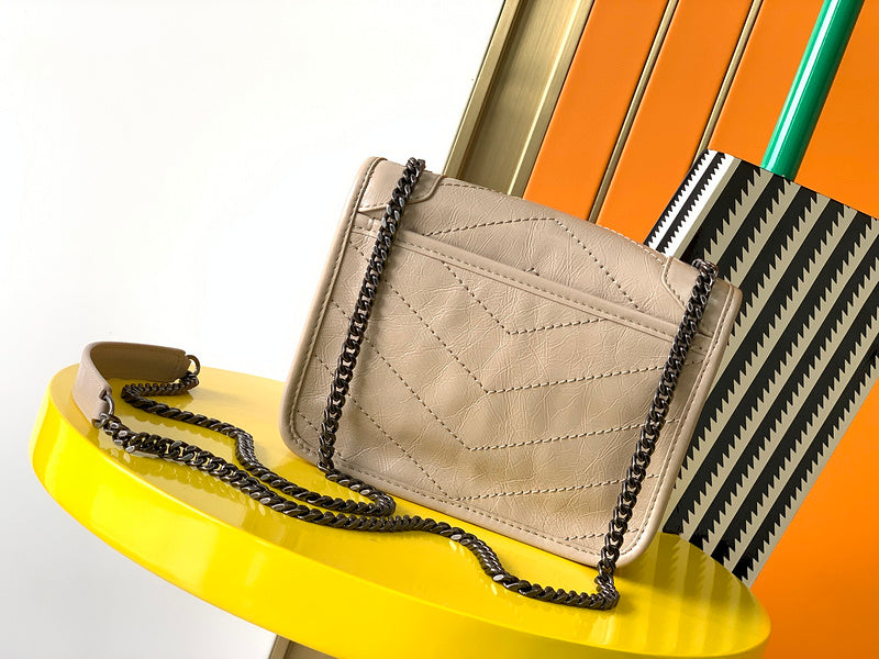 Luxurious Totes - Latest - 8622