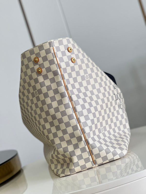 LOV - Luxurious Totes - 2206