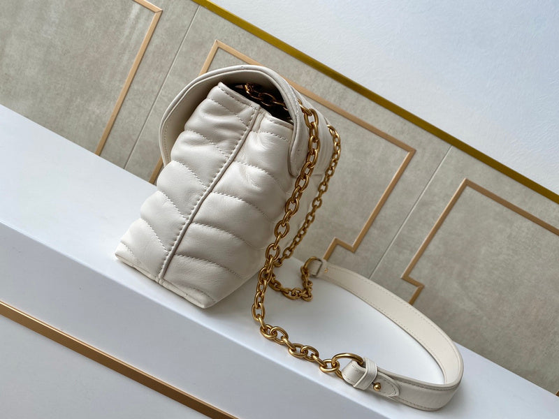 LOV - Luxurious Totes - 2157