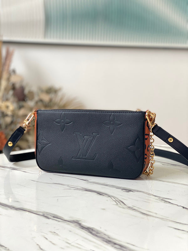 LOV - Luxurious Totes - 2358