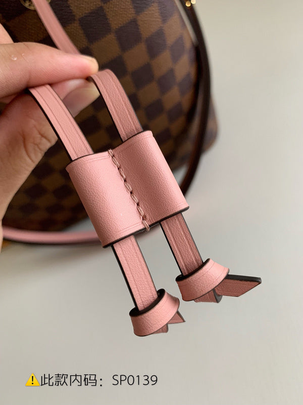 Luxurious Totes - Latest - 9763