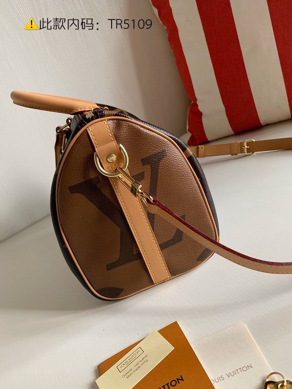 Luxurious Totes - Latest - 9707