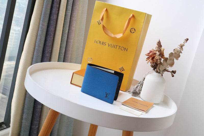 LOV - Luxurious Totes - 2384