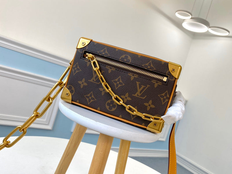LOV - Luxurious Totes - 1940