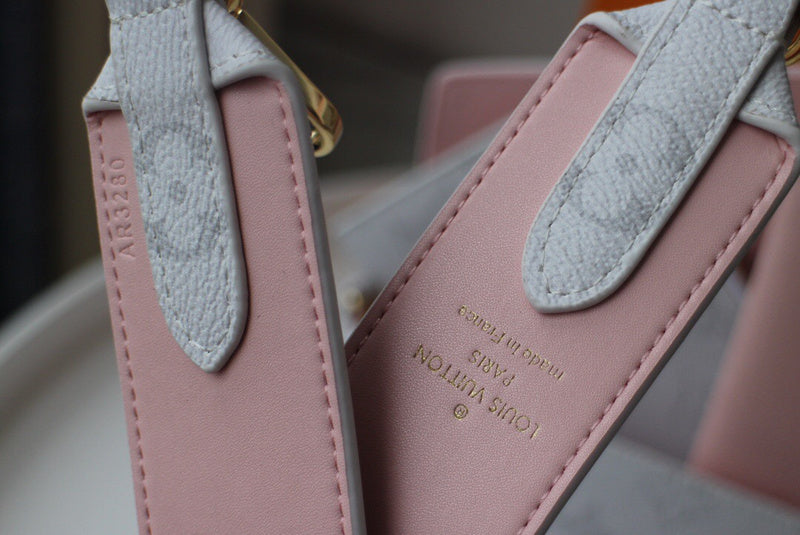 Luxurious Totes - Latest - 3628