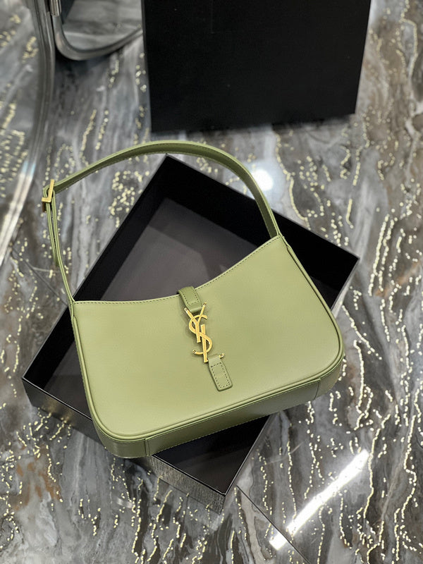 Luxurious Totes - Latest - 8063