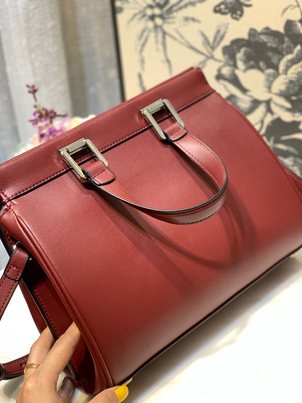 GUI - Luxurious Totes - 454