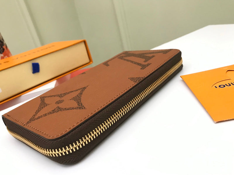 Luxurious Totes - Latest - 721