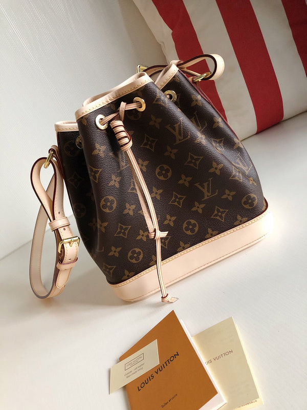 Luxurious Totes - Latest - 9754