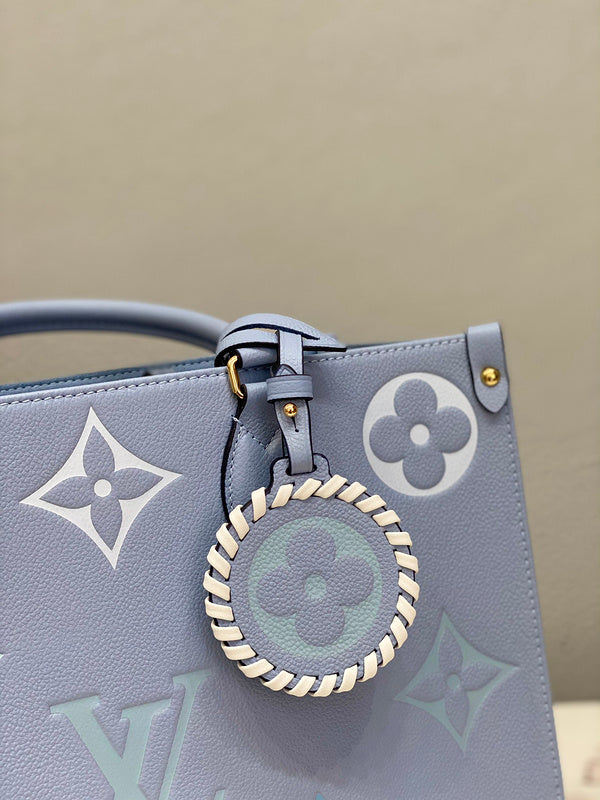 LOV - Luxurious Totes - 2363