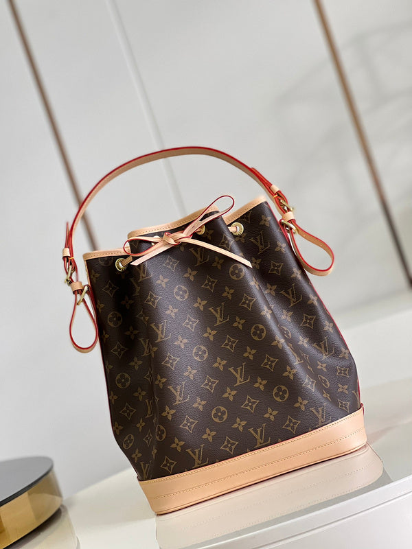 LOV - Luxurious Totes - 2007