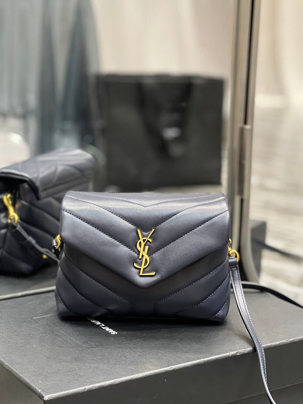 Luxurious Totes - Latest - 8039