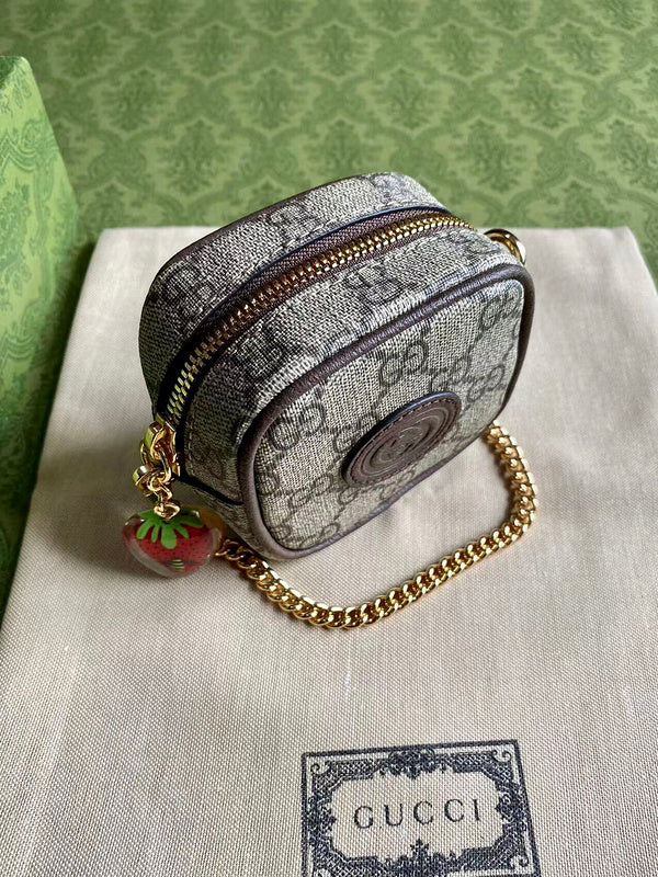 GUI - Luxurious Totes - 197