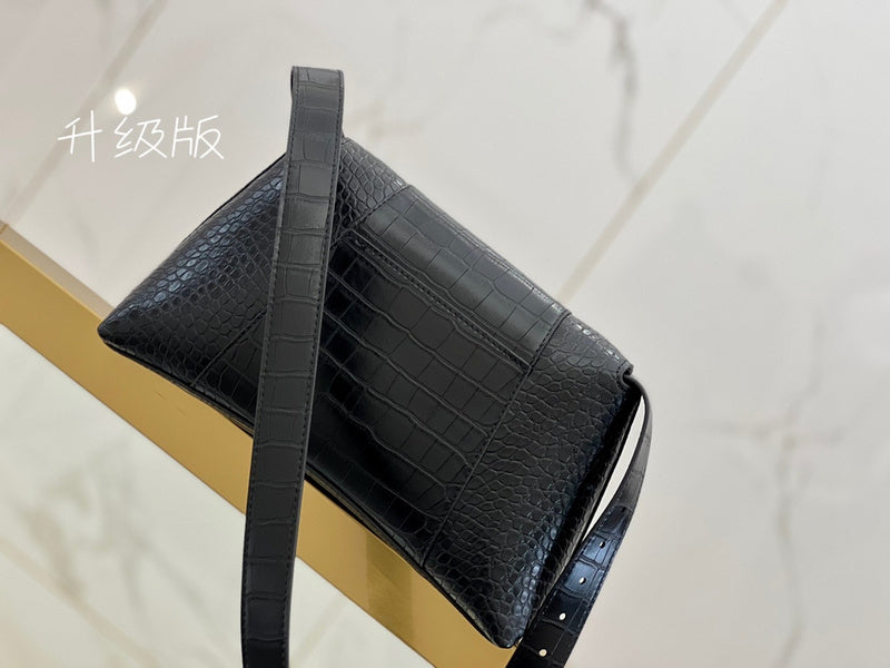 Luxurious Totes - BGA2 Bags - 143