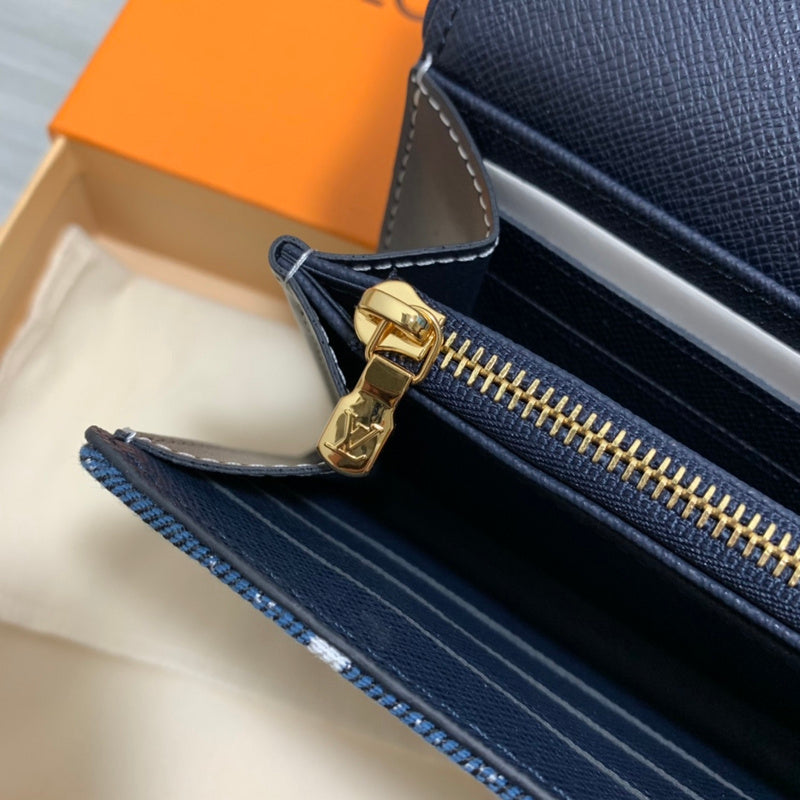 LOV - Luxurious Totes - 1779