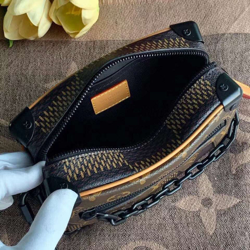 LOV - Luxurious Totes - 2283