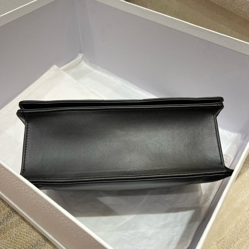 Luxurious Totes - Latest - 6196