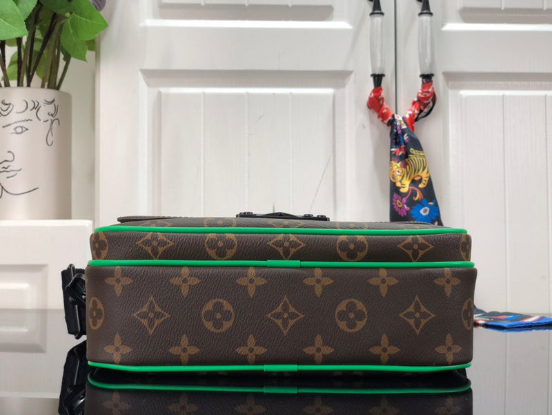LOV - Luxurious Totes - 1364