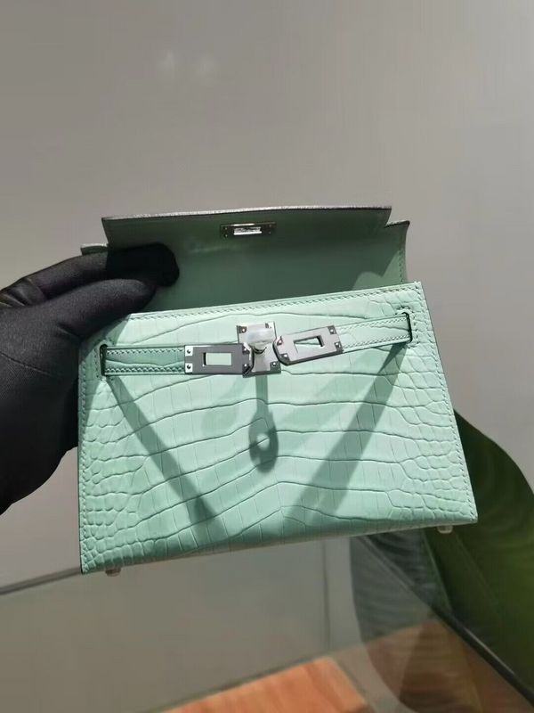 HMS - Luxurious Totes - 009