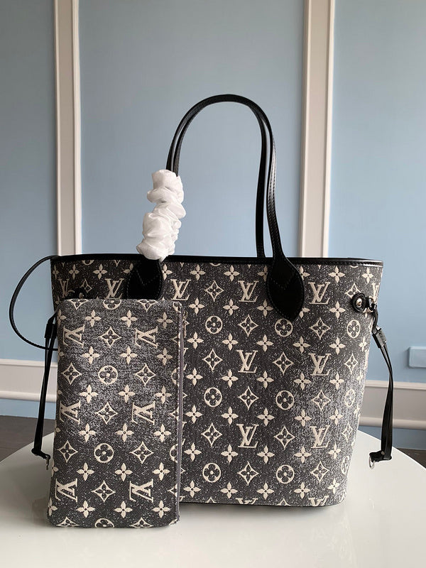 LOV - Luxurious Totes - 954