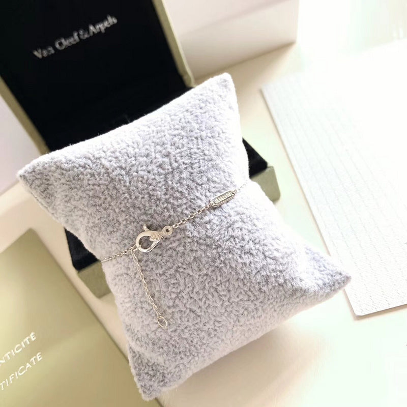Luxurious Totes - Latest - 5579