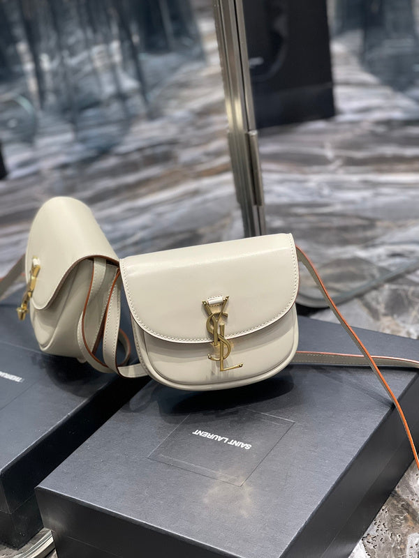 Luxurious Totes - Latest - 8471