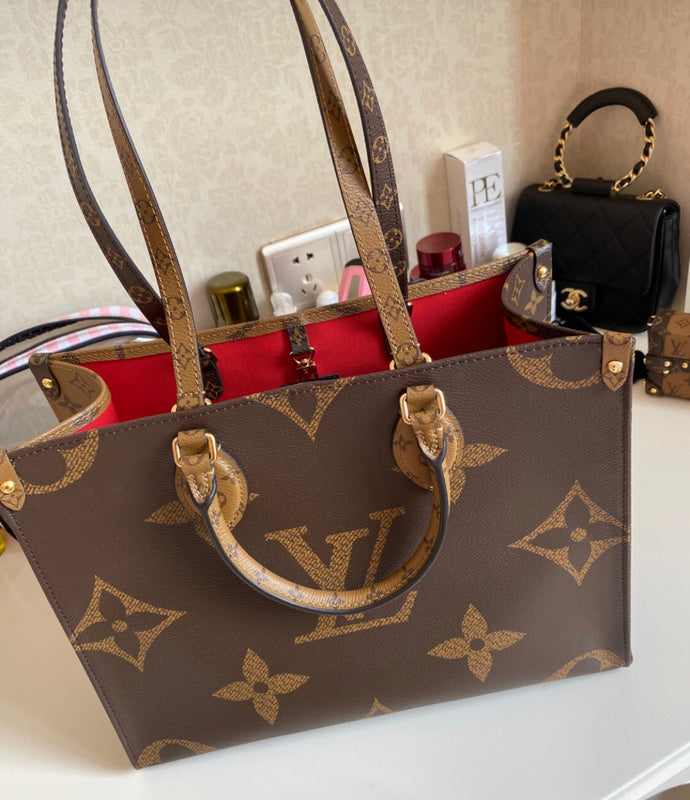LOV - Luxurious Totes - 2567