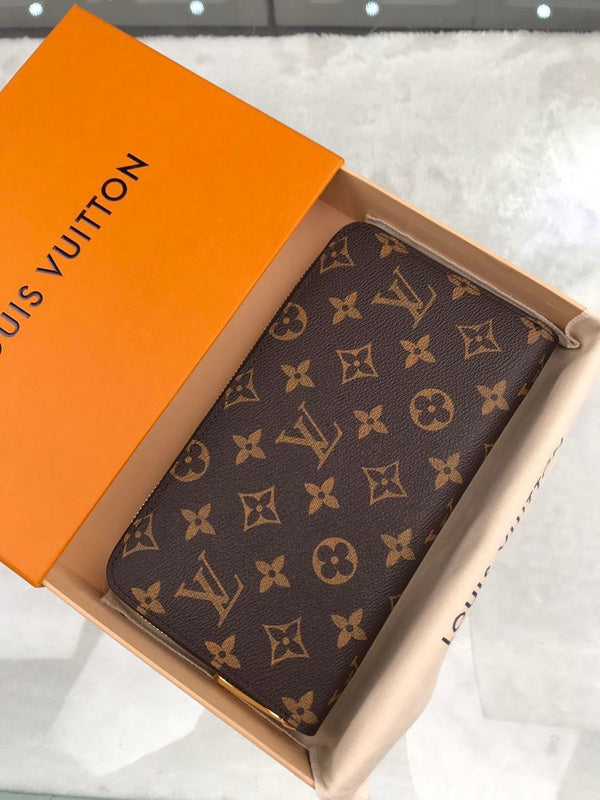 LOV - Luxurious Totes - 2601