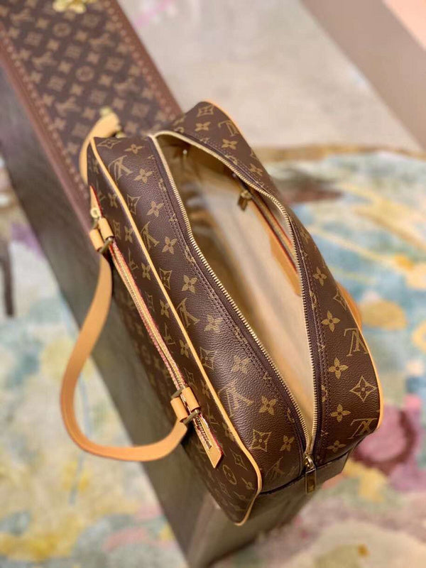 LOV - Luxurious Totes - 2276