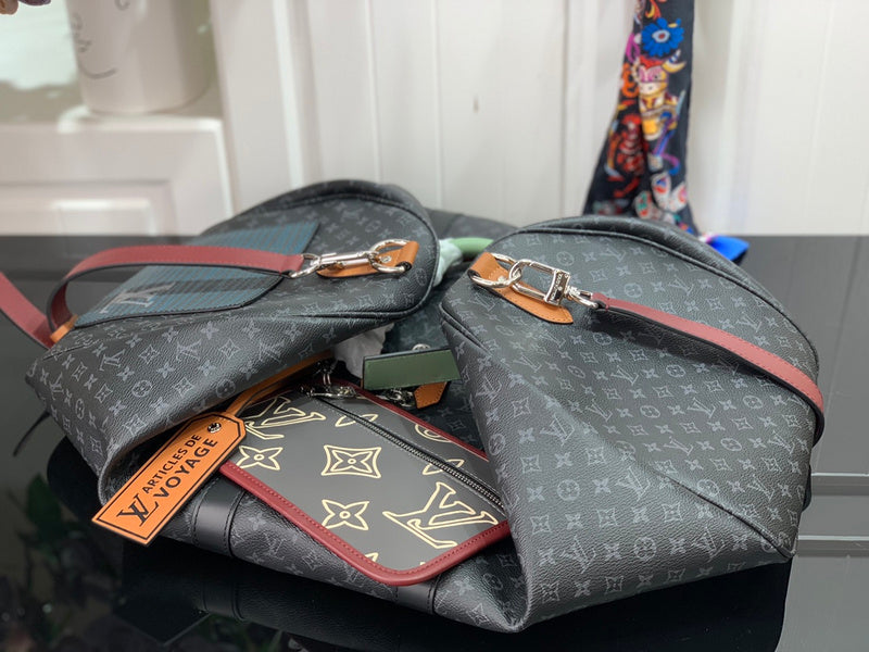 LOV - Luxurious Totes - 492