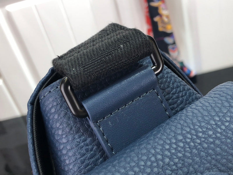 LOV - Luxurious Totes - 2339