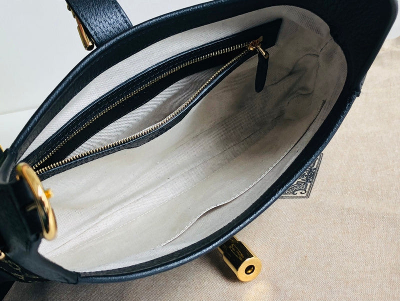 GUI - Luxurious Totes - 1144