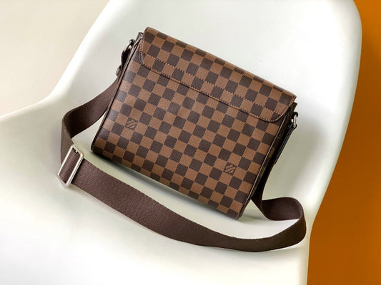 LOV - Luxurious Totes - 520