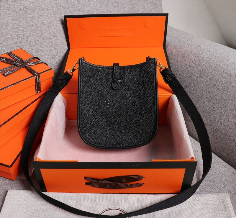 HMS - Luxurious Totes - 072