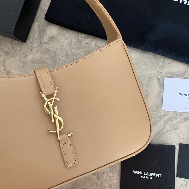 Luxurious Totes - Latest - 8783