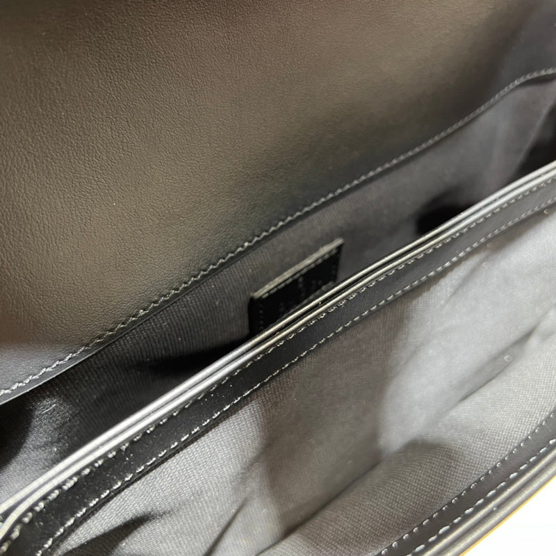 GUI - Luxurious Totes - 512