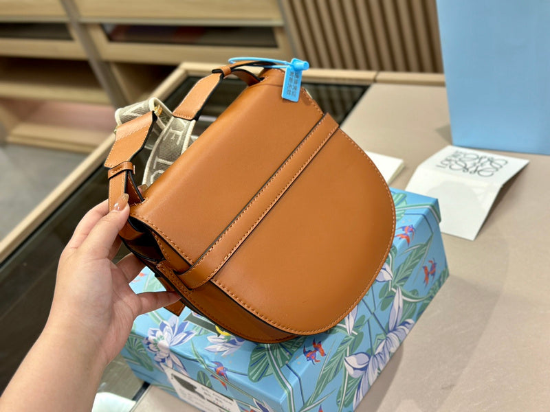 Luxurious Totes - LW-CH Bags - 004