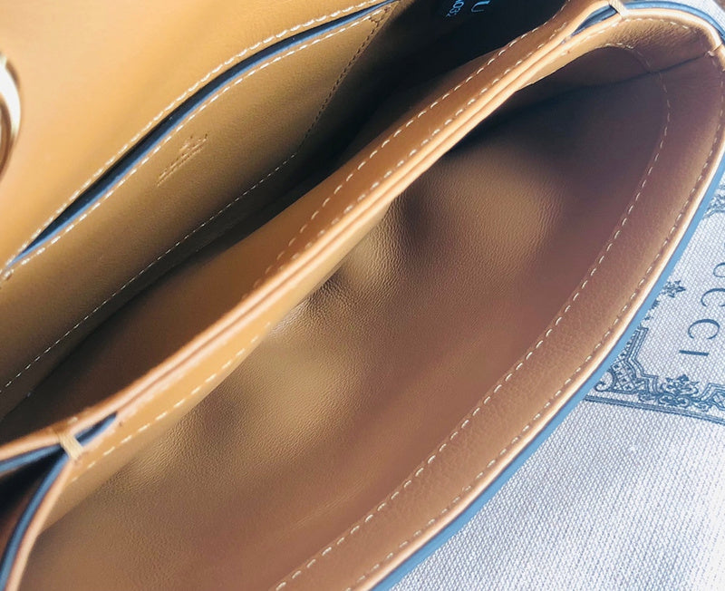 GUI - Luxurious Totes - 691