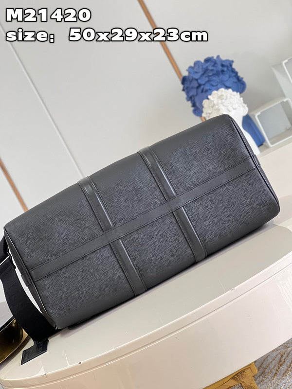 LOV - Luxurious Totes - 460