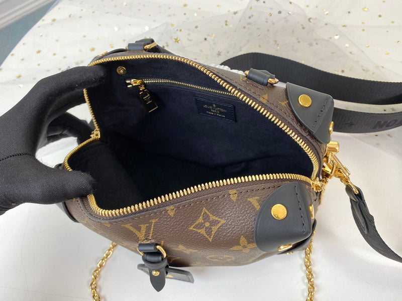 LOV - Luxurious Totes - 1222