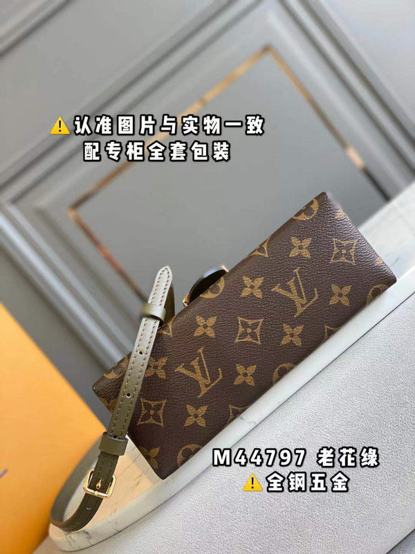 LOV - Luxurious Totes - 1460